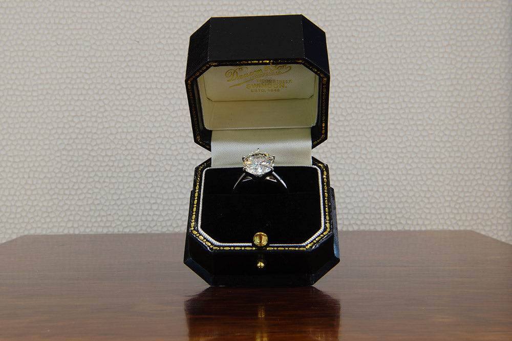 pre-owned diamond ring