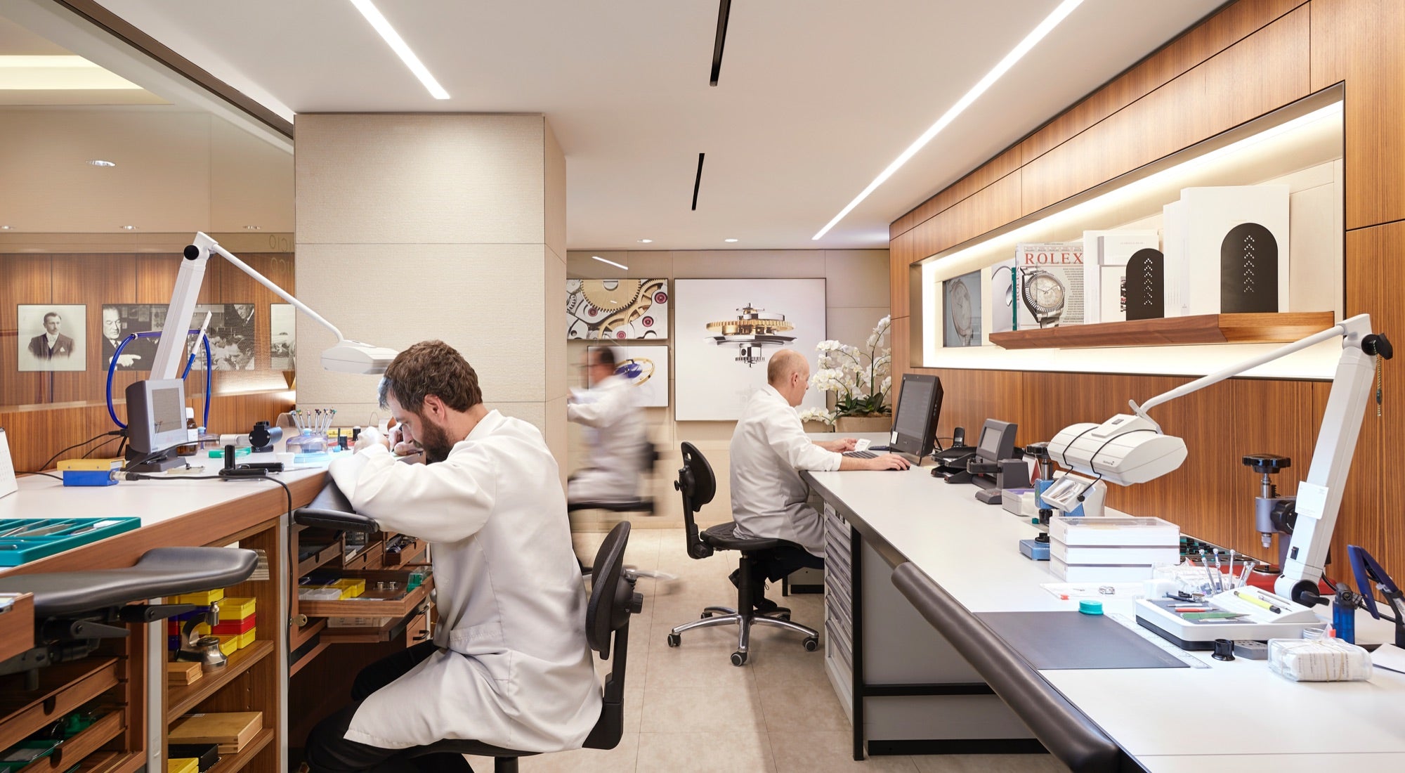servicing your rolex - deacons jewellers
