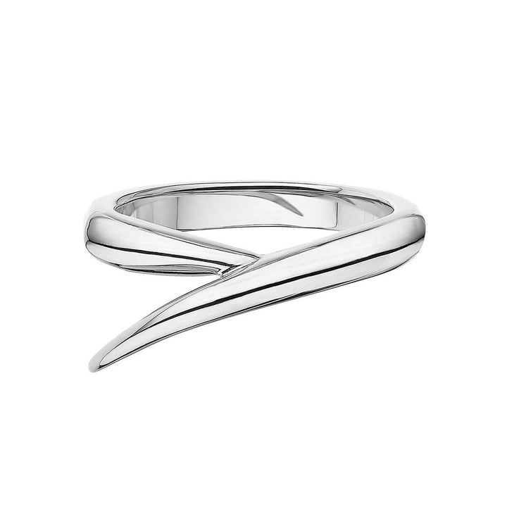 White Gold Single Interlocking Ring
