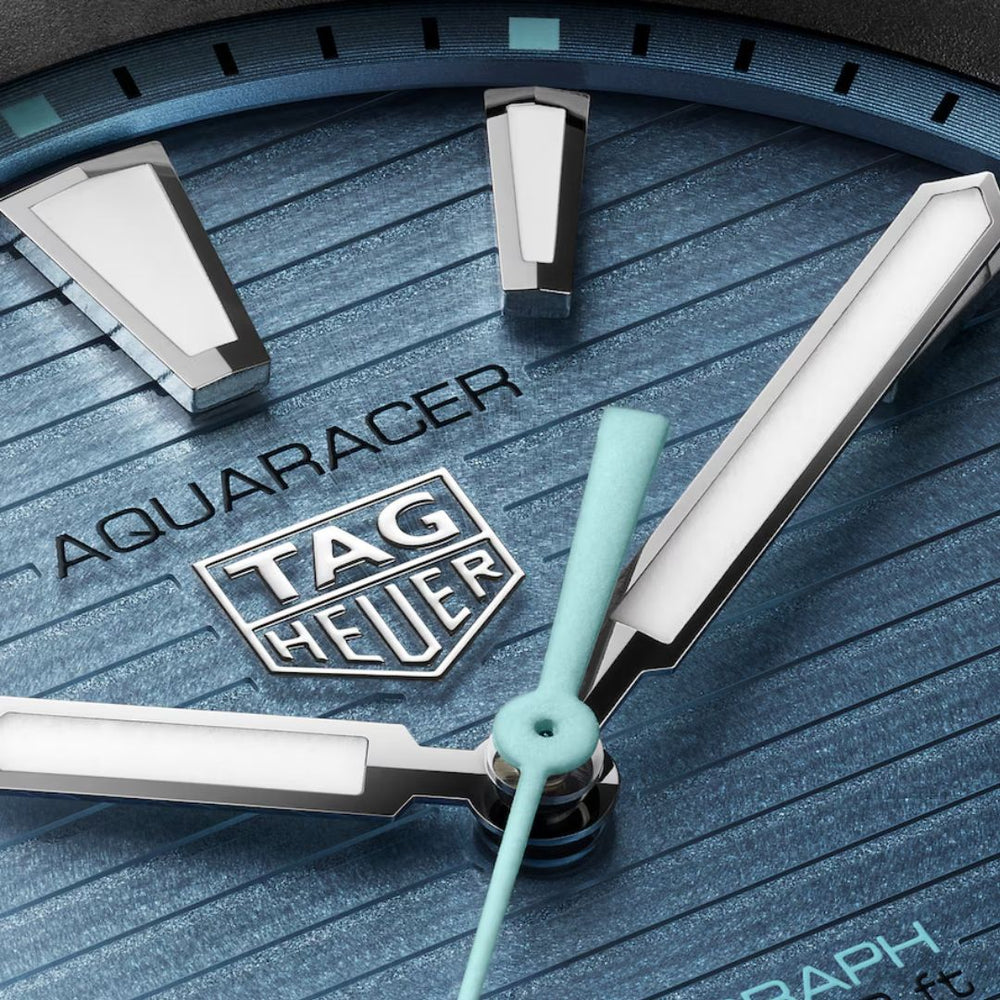 TAG Heuer Aquaracer Solargraph 40mm with ice blue dial and sandblasted titanium bracelet