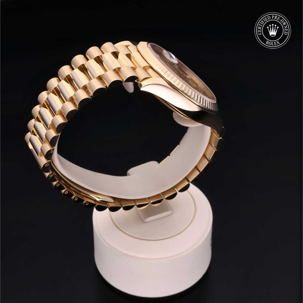 Day - Date 40 - Deacon & Son