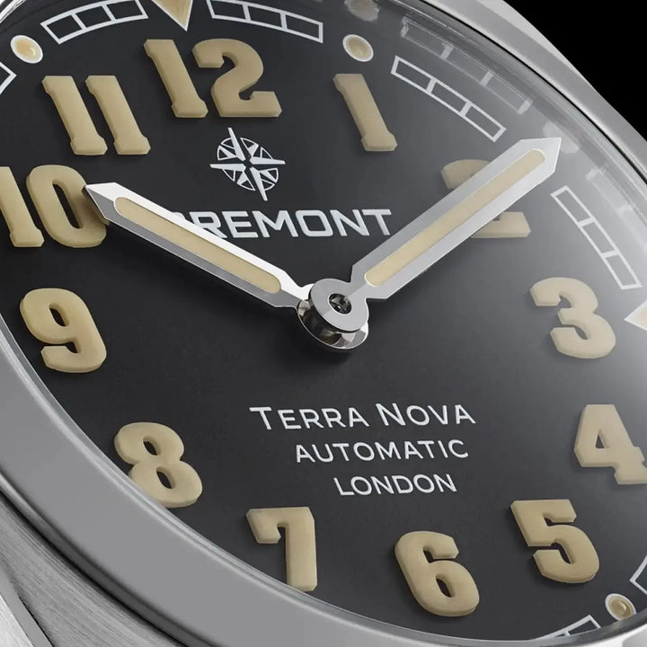 Terra Nova 38 - Deacon & Son