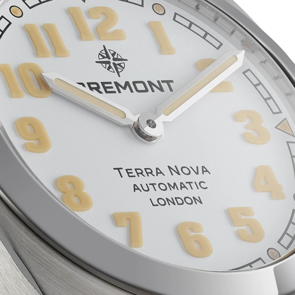 Terra Nova 38 - Deacon & Son