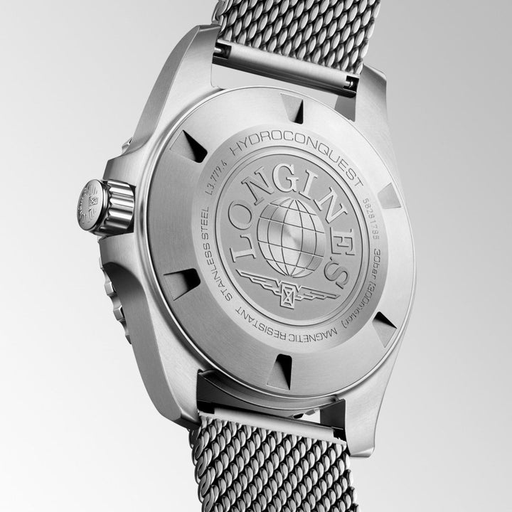 Longines HydroConquest 39mm dive watch featuring calibre L888.5 automatic movement, ceramic bezel, and 300m water resistance