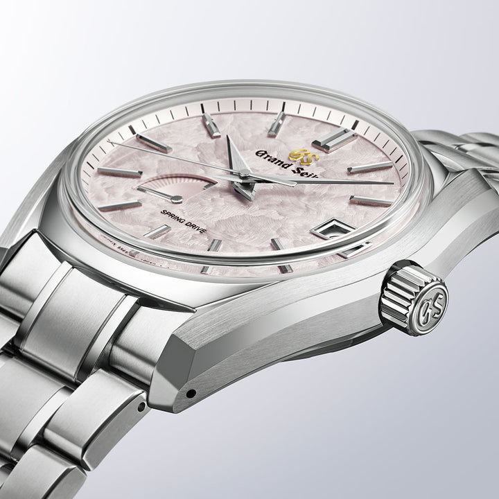 Grand Seiko Shunbun SBGA413G featuring a Sakura-inspired dial and High-Intensity Titanium case