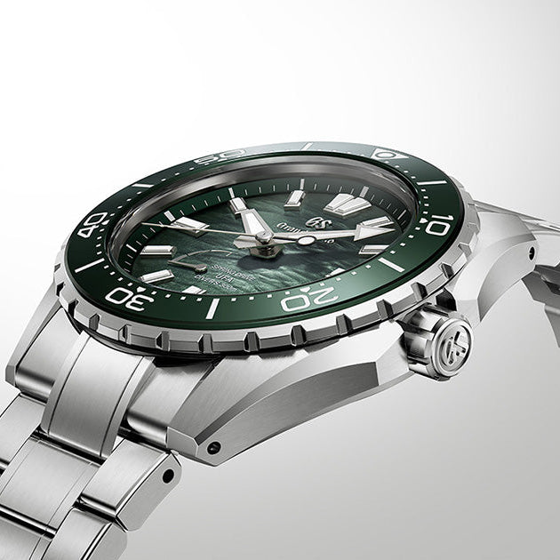 Grand Seiko SLGB025G titanium dive watch with 300m water resistance and green dial