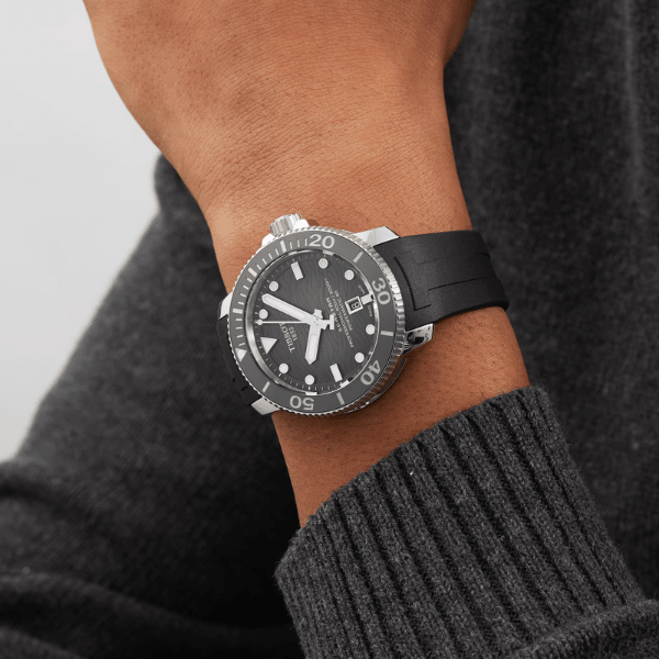 Tissot Seastar powermatic black Dial on wrist 
