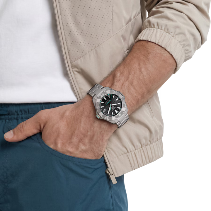 TAG Heuer WBP1184.BF0008 solar-powered watch with 200m water resistance