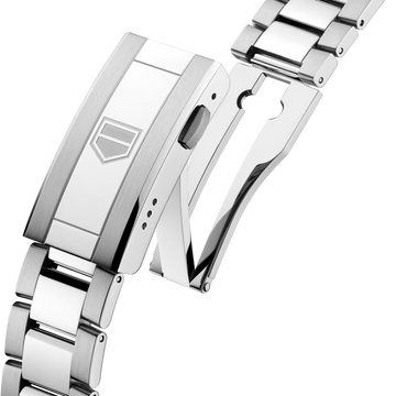 TAG Heuer WBP1190.BZ0003 with TH50-00 solar-powered movement and titanium bracelet