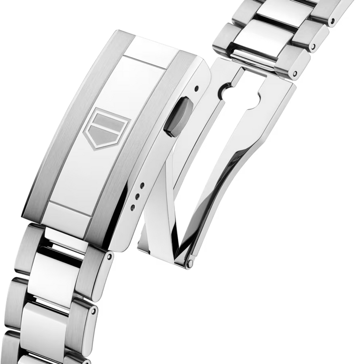TAG Heuer WBP1190.BZ0003 with TH50-00 solar-powered movement and titanium bracelet