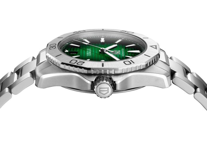 Tag Heuer Aquaracer branded Crown