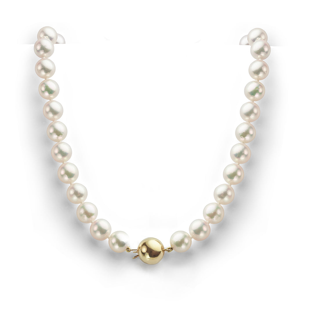 Single row of uniform cultured pearls